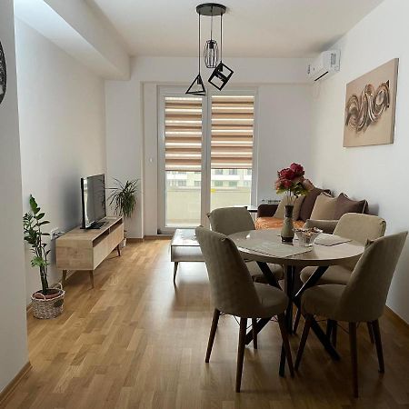 Golden Apartments سكوبجي المظهر الخارجي الصورة
